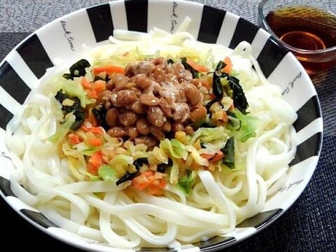 乾燥野菜と食べる生姜と納豆でしっかり健康冷やし麺
